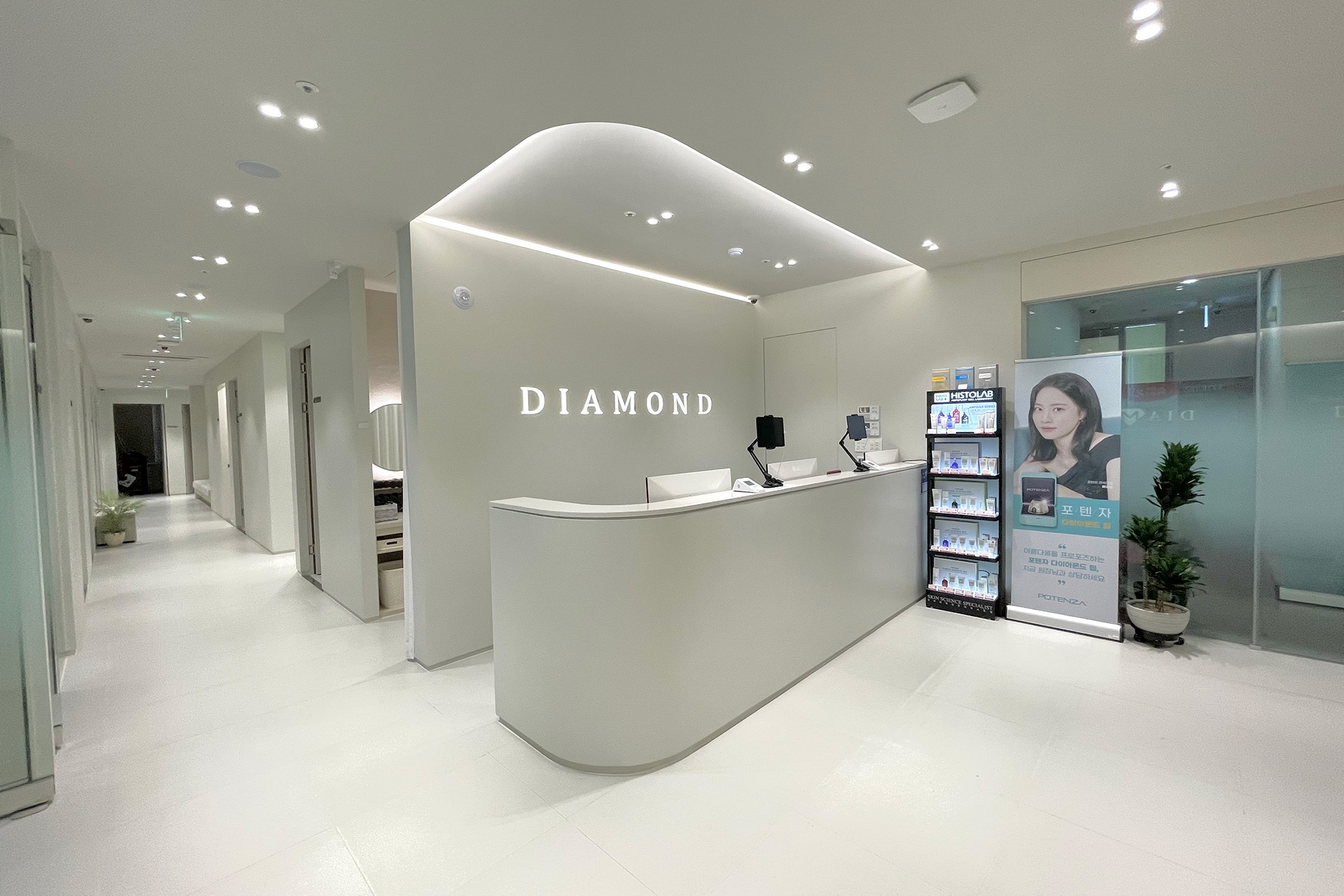 엠공일의원 내부 인테리어-3